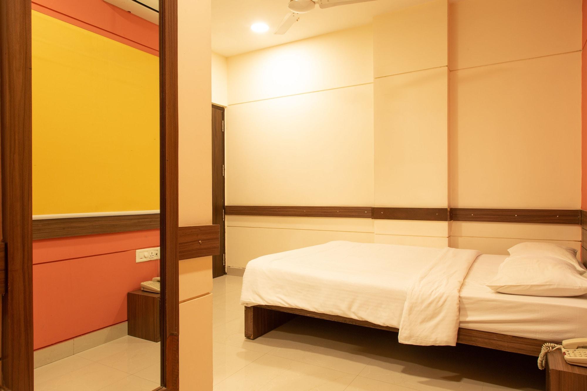 Faridabad Hotel Bagian luar foto
