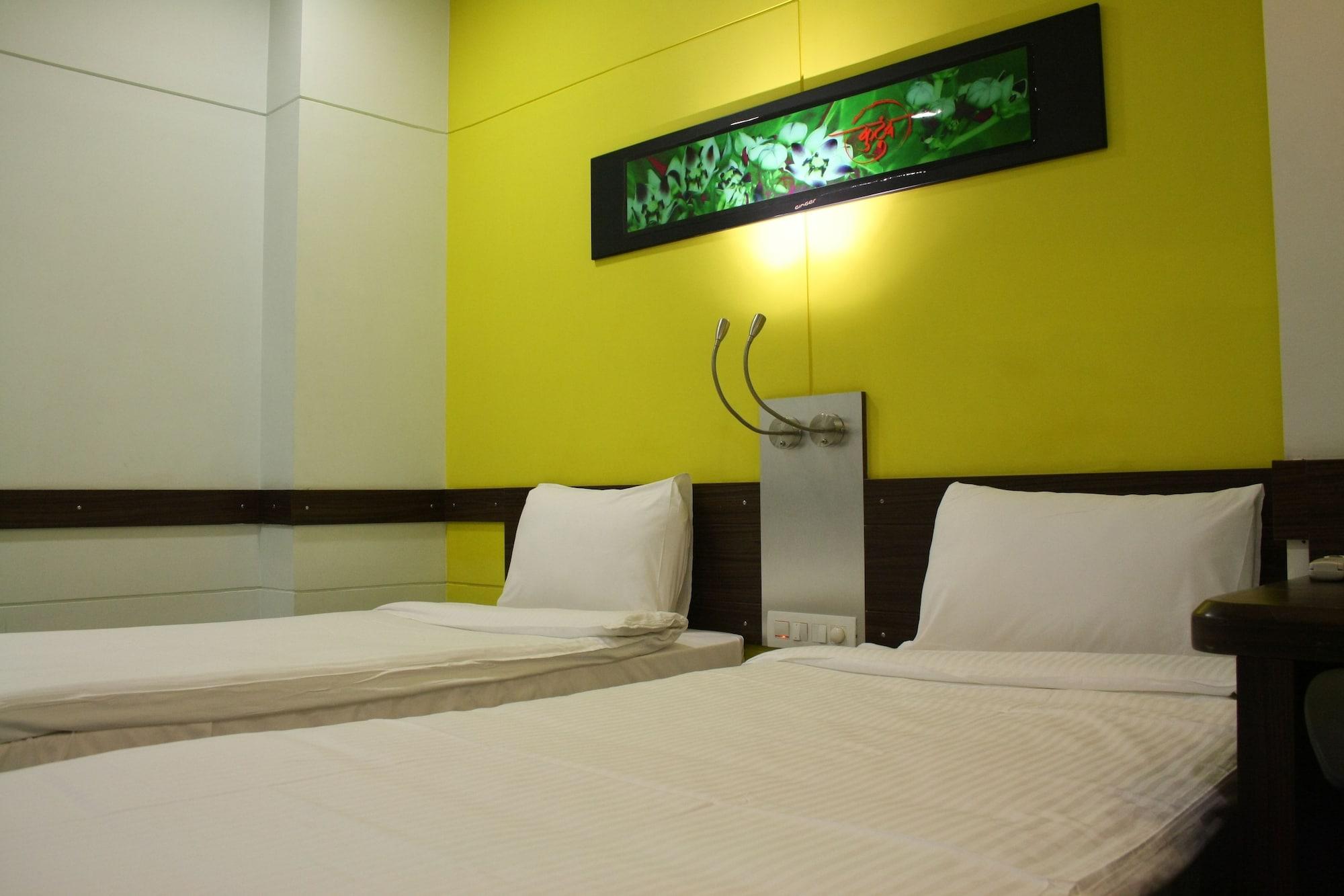 Faridabad Hotel Bagian luar foto