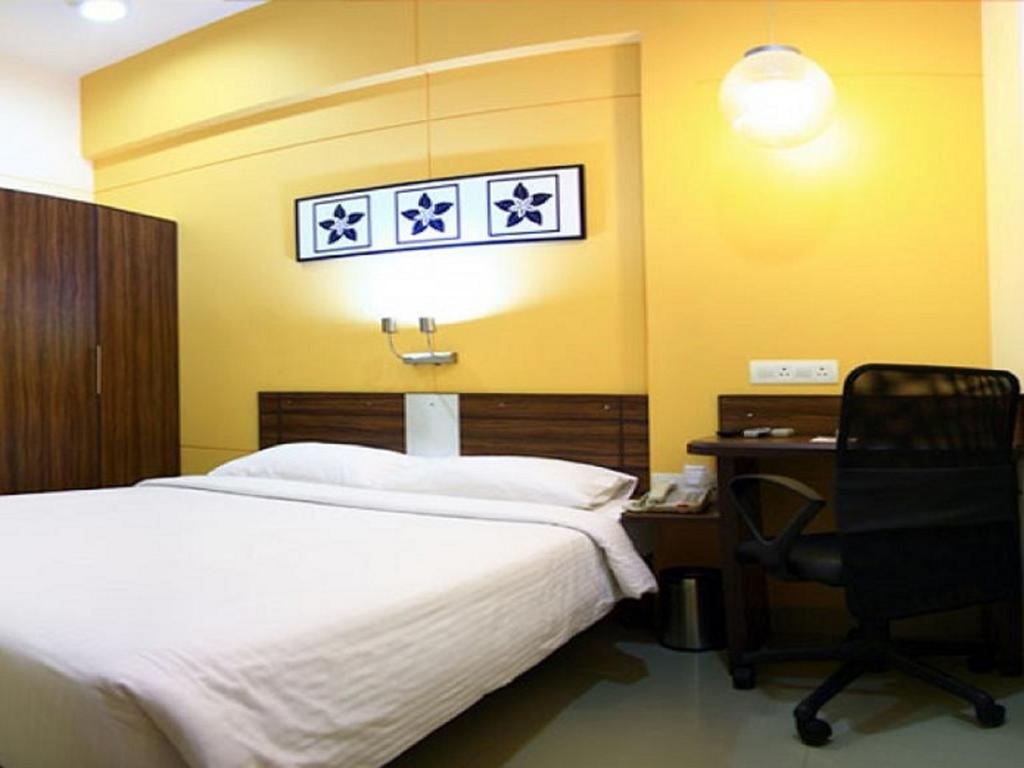 Faridabad Hotel Bagian luar foto