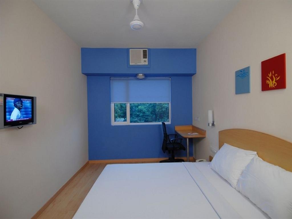 Faridabad Hotel Bagian luar foto
